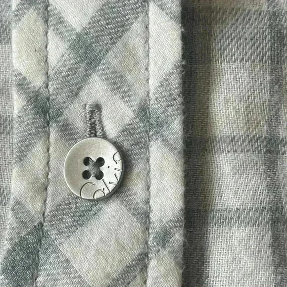 Calvin Klein button up - Picture 2 of 5